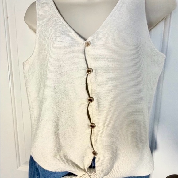 Madewell Tops - MADEWELL Ivory Button-FrontTop